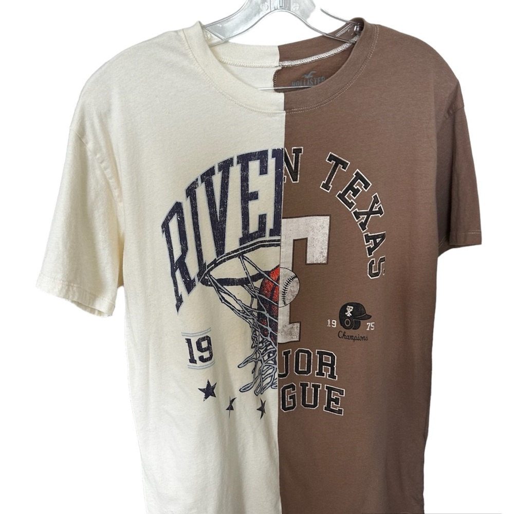 Hollister T-shirt size XS split shirt